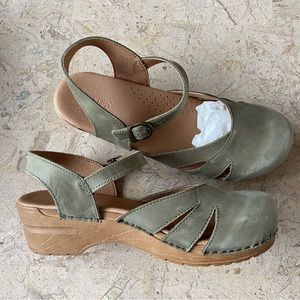 Sanita Margrethe The Original Danish Clog Khaki Poland Size 42/10.5-11 New